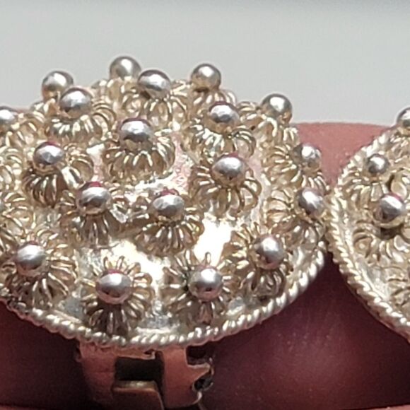 Vintage Sterling Silver Flower Clip On Earrings - Picture 5 of 11